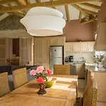 度假居 Tria Luxury Residences 斯陶帕