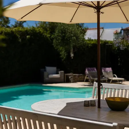 別荘 Tria Luxury Residences Stoúpa