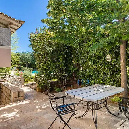 Tria Luxury Residences Holiday home Stoupa