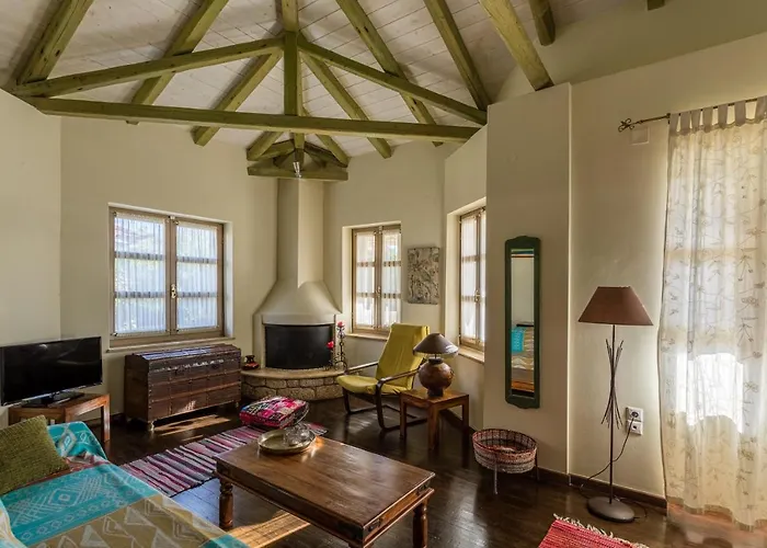 Tria Luxury Residences Stoupa