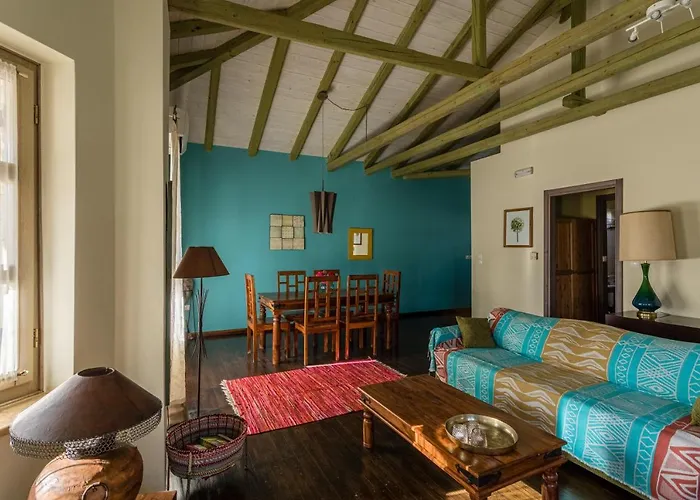 Tria Luxury Residences Vakantiehuis Stoúpa