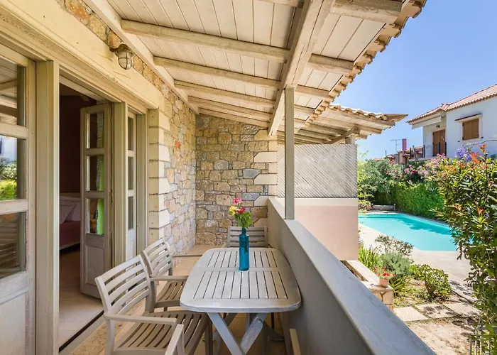 Tria Luxury Residences Holiday home Stoupa