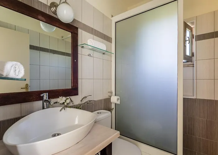 Tria Luxury Residences Stoupa