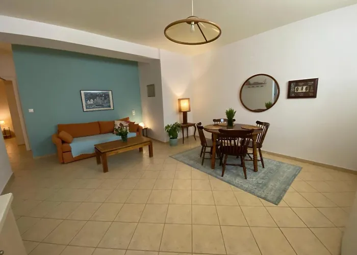 Tria Luxury Residences *